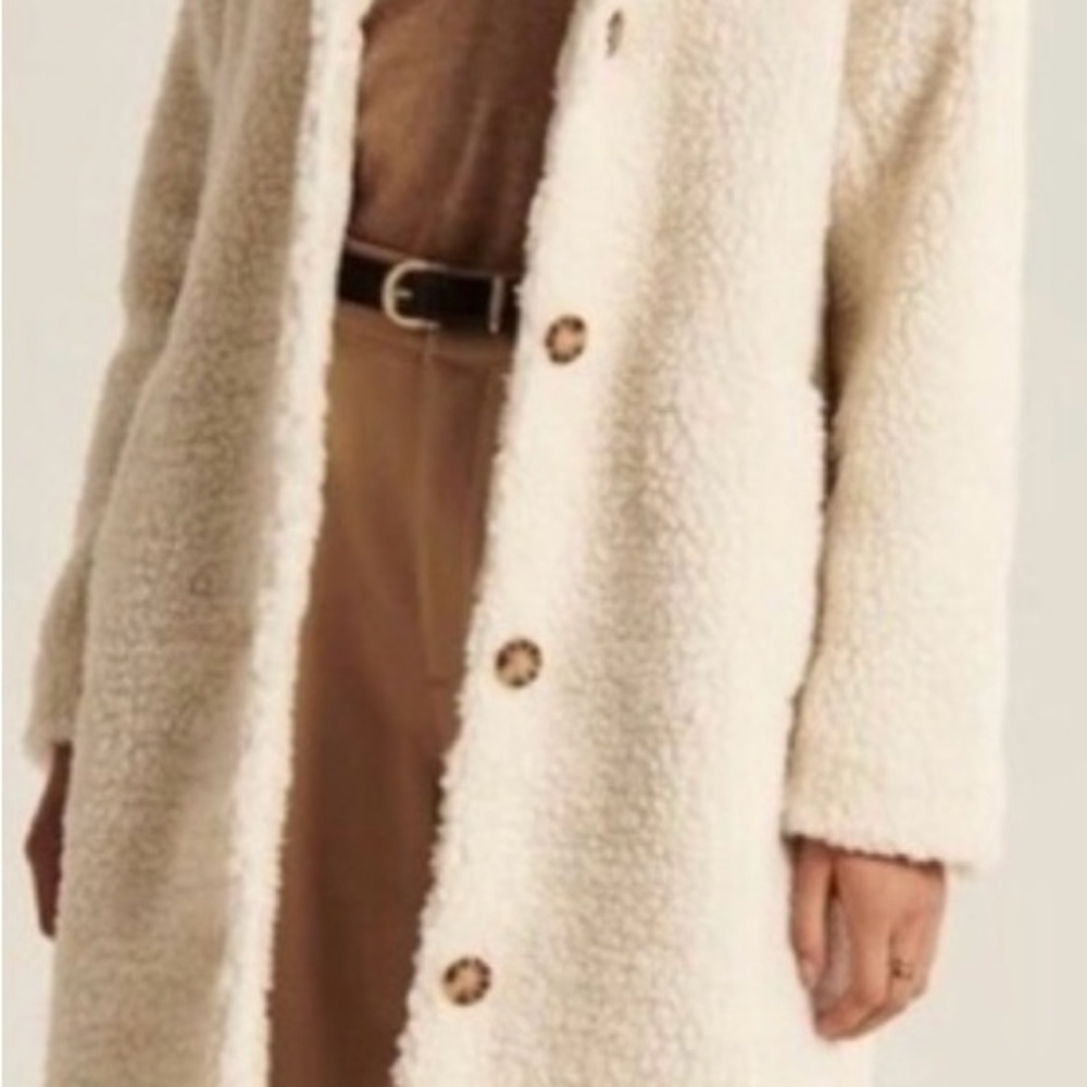 Abercrombie Cream Teddy Coat